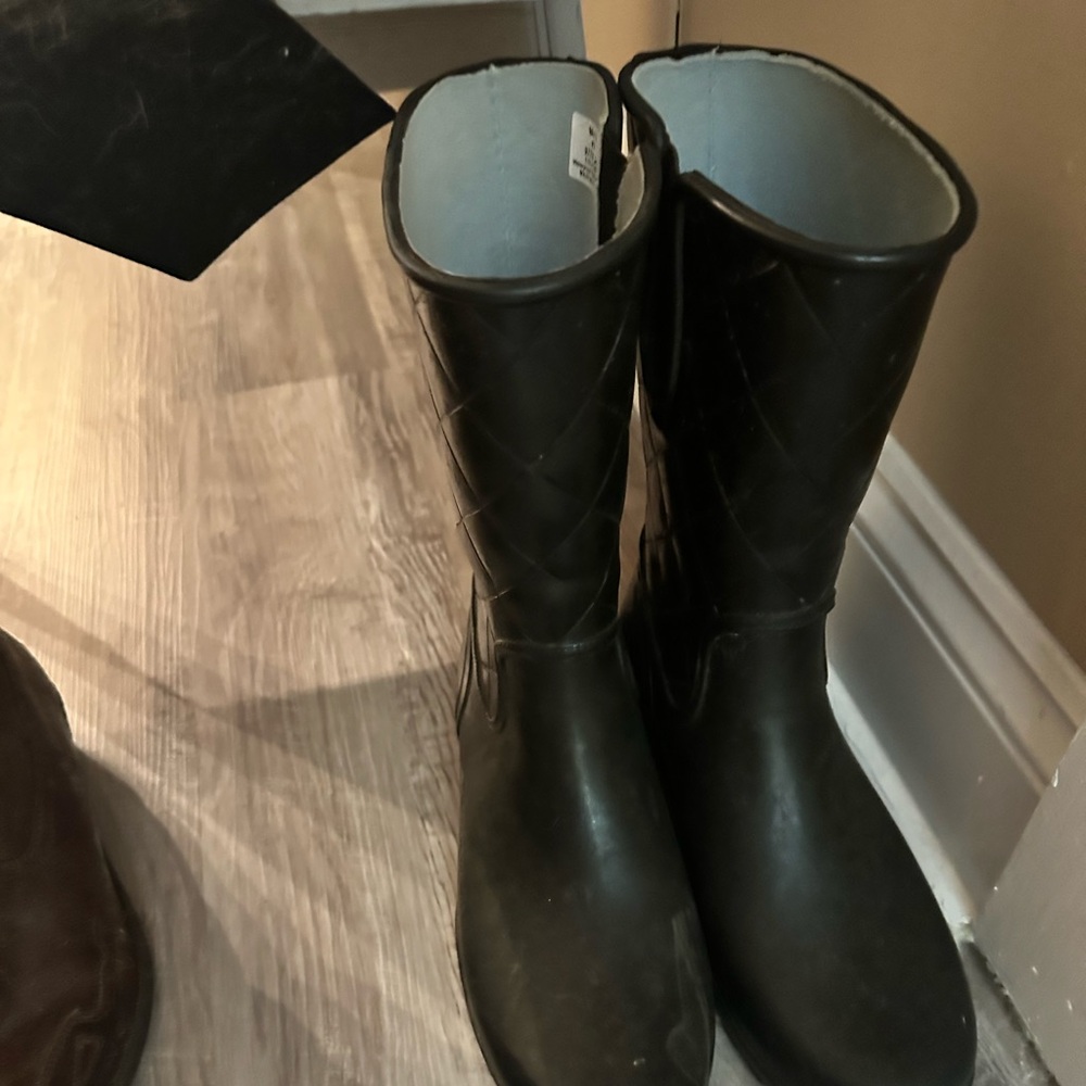 Black Quilted Rain Boots